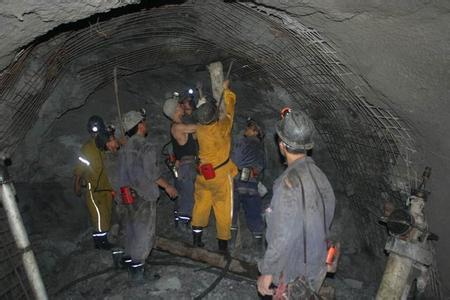 申扎工程爆破中的危险因素分析以及应对工程爆破危险的措施